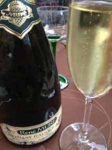 Damned good Crémant enjoyed in 2013 yet disgorged in 2007. Smooth, iodine freshness, with mere hints of oxidation. Bravo to Alsace!